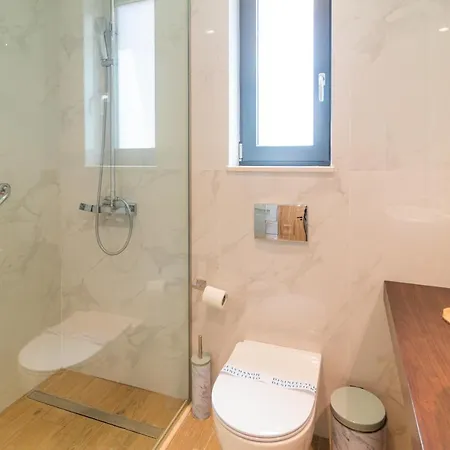 Arivallos Villa&spa With Sauna&wine Cellar Villa *